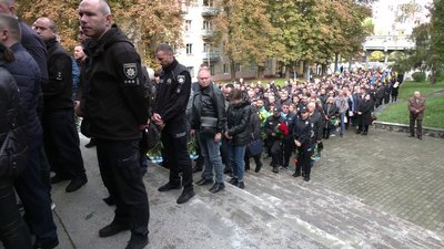 У Рівному попрощалися з очільником вибухотехнічної служби області Олександром Мамчуром У Рівному попрощалися з очільником вибухотехнічної служби області Олександром Мамчуром