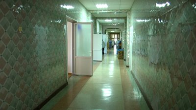 Міський мамологічний центр у Житомирі працює у непристосованому відділенні на застарілому обладнанні Міський мамологічний центр у Житомирі працює у непристосованому відділенні на застарілому обладнанні