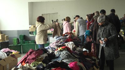 Понад 10 тисяч житомирян за час війни отримали допомогу від волонтерів організації "Все робимо самі" Понад 10 тисяч житомирян за час війни отримали допомогу від волонтерів організації "Все робимо самі"
