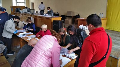 На Херсонщині деякі ТВК перераховують бюлетені через неналежне оформлення протоколів, - ОПОРА