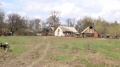 На Житомирщині жителі села Калинівка розповіли про своє життя у Чорнобильській зоні відселення На Житомирщині жителі села Калинівка розповіли про своє життя у Чорнобильській зоні відселення