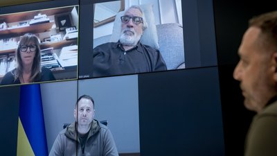 Роберт Де Ніро та Джейн Розенталь поспілкувалися з керівником ОП Андрієм Єрмаком Роберт Де Ніро та Джейн Розенталь поспілкувалися з керівником ОП Андрієм Єрмаком