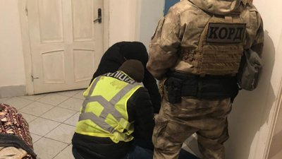 136 тисяч застави: на Закарпатті взяти під варту підозрюваного в торгівлі метамфетаміном 136 тисяч застави: на Закарпатті взяти під варту підозрюваного в торгівлі метамфетаміном