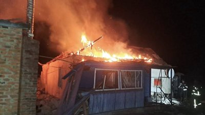 Пожежа, яка зайнялася через атаку росіян на Куп'янський район