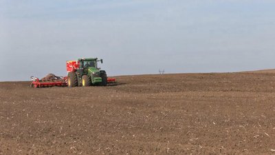 На Волині завершується посівна озимих культур