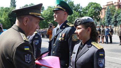 З Військової академії Одеси випустилися понад 300 лейтенантів З Військової академії Одеси випустилися понад 300 лейтенантів