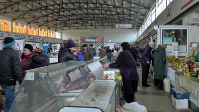 Аваков закликав голів ОДА розібратися з продовольчими ринками
