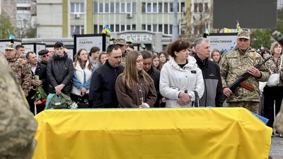Із 33-річним військовим Андрієм Душебою попрощались у Рівному Із 33-річним військовим Андрієм Душебою попрощались у Рівному