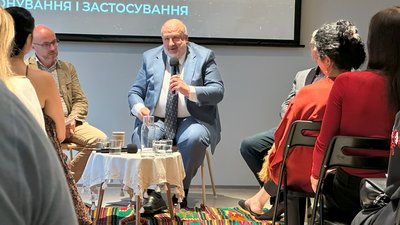 Чубаров закликав створити окремі школи з навчанням кримськотатарською мовою