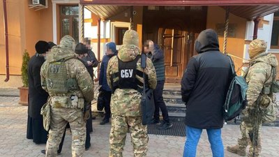 Митрополиту Черкаському і Канівському Феодосію повідомили про підозру Митрополиту Черкаському і Канівському Феодосію повідомили про підозру