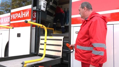 Швидка отримала багатомісний автобус Швидка отримала багатомісний автобус