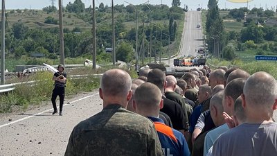 Україна повернула з полону 144 військових, 95 з них — захисники "Азовсталі" Україна повернула з полону 144 військових, 95 з них — захисники "Азовсталі"
