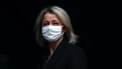 Прибрати з меню м'ясо. У Франції заохочуватимуть веганство заради зменшення викидів СО2
