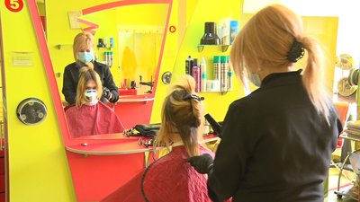 У Миколаєві відкрились салони краси і перукарні