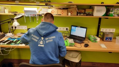 Дерево за вживаний телефон: львів'яни започаткували екоакцію