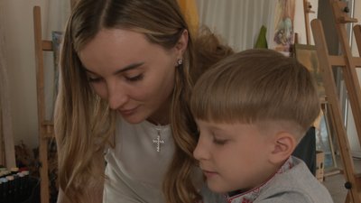 "Щоб Україна перемогла і Путіна не було": 5-річний волонтер з Черкащини допомагає ЗСУ