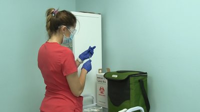 На Полтавщині вакциною виробництва "Pfizer" імунізують колективи підприємств та установ