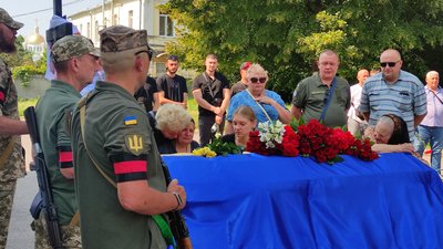 На прощання із Сергієм Ожигановимприйшли його рідні, близькі та знайомі На прощання із Сергієм Ожигановимприйшли його рідні, близькі та знайомі
