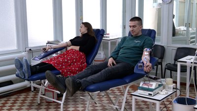 Донація в укритті: як у Рівному здають кров під час повітряних тривог