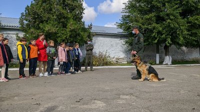 Миколаївські нацгвардійці влаштували день відкритих дверей для школярів