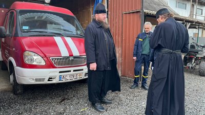 Ченці-рятувальники з Жидичинського монастиря