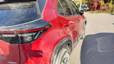 Автомобіль водійки, яка збила жінку