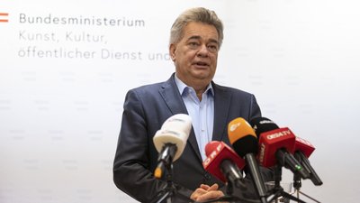 Якщо Україна припинить захищатися — буде знищена — віцеканцлер Австрії