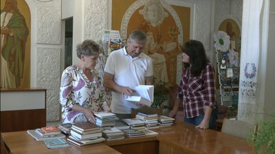 Черкаські бібліотекарі збирають книги для поранених військовослужбовців