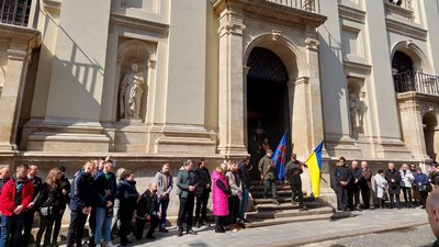 Прощання біля Гарнізонного храму
