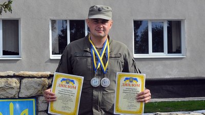 Тернопільські нацгвардійці стали чемпіонами і призерами Кубку України з універсального бою Тернопільські нацгвардійці стали чемпіонами і призерами Кубку України з універсального бою