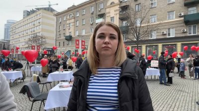 "Два серця в полоні". У Дніпрі поводять акцію на підтримку родин військовополонених "Два серця в полоні". У Дніпрі поводять акцію на підтримку родин військовополонених