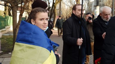 "Запали свічку": у Миколаєві вшанували жертв Голодоморів "Запали свічку": у Миколаєві вшанували жертв Голодоморів