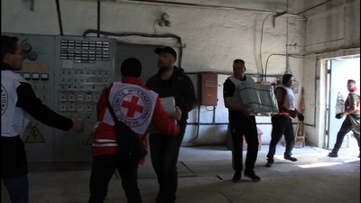До Харкова вперше за місяць доставили гуманітарну допомогу від "Червоного Хреста" До Харкова вперше за місяць доставили гуманітарну допомогу від "Червоного Хреста"