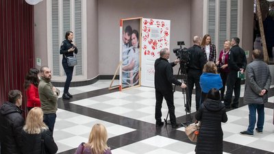 "Відчинимо правду про насильство". У Києві відкрили тематичну виставку "Відчинимо правду про насильство". У Києві відкрили тематичну виставку