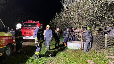На Рівненщині чоловіка витягнули із 40-метрового колодязя