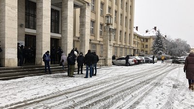Акцію протесту проти підвищення тарифів на комунальні послуги провели в Ужгороді Акцію протесту проти підвищення тарифів на комунальні послуги провели в Ужгороді