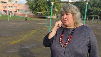 "Випускатиму дітей, що прийшли до цієї школи, як і я, у 2014 році." Переселенка з Луганська очолює львівську школу "Випускатиму дітей, що прийшли до цієї школи, як і я, у 2014 році." Переселенка з Луганська очолює львівську школу