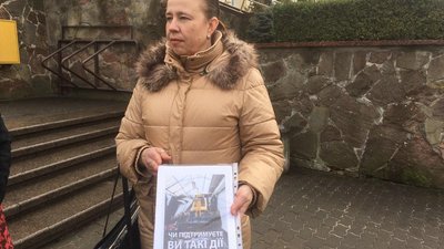 Підприємці з Центрального ринку прийшли на сесію Луцької міської ради Підприємці з Центрального ринку прийшли на сесію Луцької міської ради