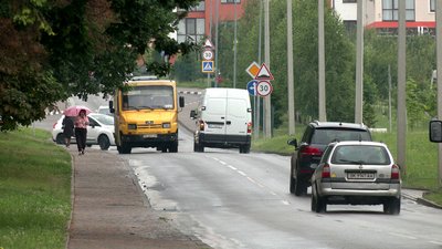 У Рівному ремонтують ділянку вулиці Чорновола У Рівному ремонтують ділянку вулиці Чорновола