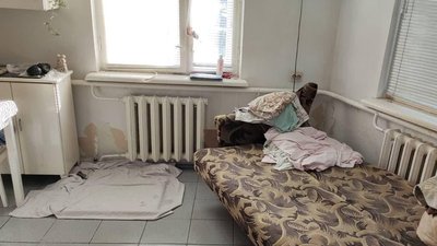 Бабусі хлопчика з Черкас, який перебуває у комі з травмою голови, оголосили підозру Бабусі хлопчика з Черкас, який перебуває у комі з травмою голови, оголосили підозру