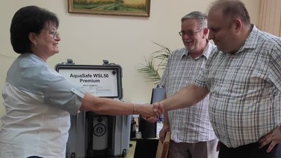 На Тернопільщині передали портативну лабораторію безпеки води На Тернопільщині передали портативну лабораторію безпеки води