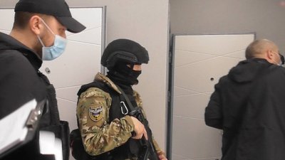 В Одесі групу людей підозрюють у викраденні та катуванні громадян Греції. Справу передали до суду В Одесі групу людей підозрюють у викраденні та катуванні громадян Греції. Справу передали до суду