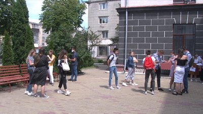На Тернопільщині на ЗНО з української мови не прийшли 30 % зареєстрованих