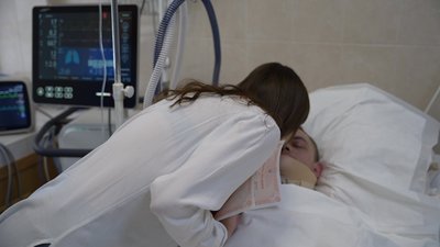 У лікарні на Дніпропетровщині одружився поранений боєць У лікарні на Дніпропетровщині одружився поранений боєць