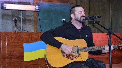 У Дніпровському театрі виступили актори з Луганщини У Дніпровському театрі виступили актори з Луганщини