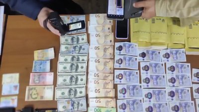 Посвідчення, довідки та дипломи. На Прикарпатті затримали людей, які підробляли документи Посвідчення, довідки та дипломи. На Прикарпатті затримали людей, які підробляли документи
