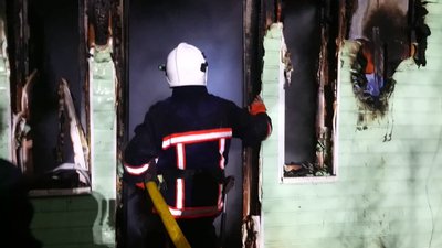 На Івано-Франківщині горів житловий будинок На Івано-Франківщині горів житловий будинок