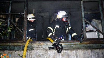 У Дніпрі загасили пожежу у квартирі багатоповерхівки