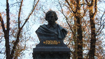 Пам’ятник Гоголю у Ніжині. Коли та як з'явився Пам’ятник Гоголю у Ніжині. Коли та як з'явився