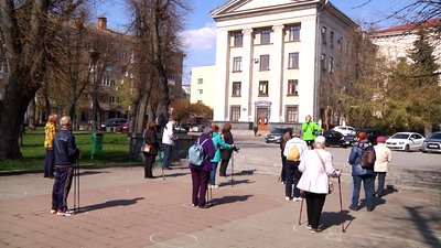 У Житомирі стартували безкоштовні навчання скандинавській ходьбі У Житомирі стартували безкоштовні навчання скандинавській ходьбі
